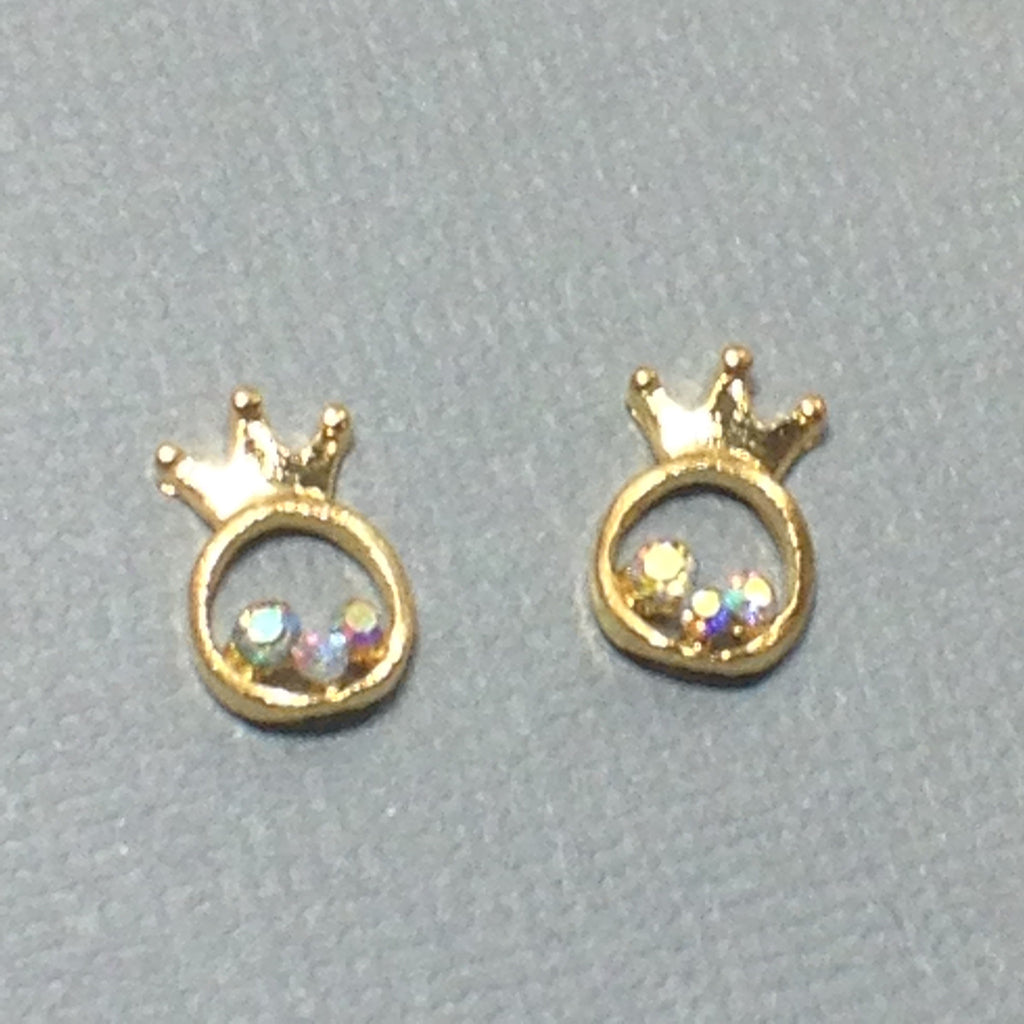 Gold Crown Ring with gems (2)